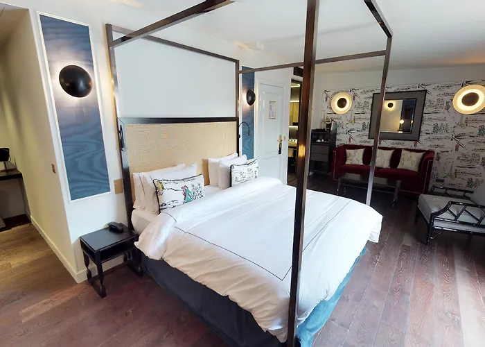 Mom\'Art Hotel