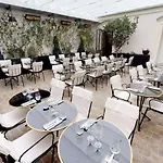 Mom\'Art Hotel 